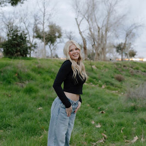 Meet your Posher, Mayzie